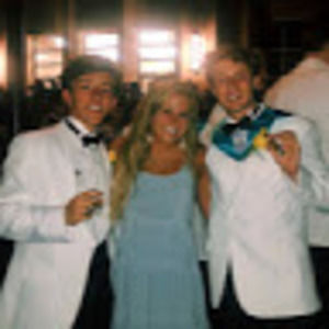 Meet your Posher, Cleo